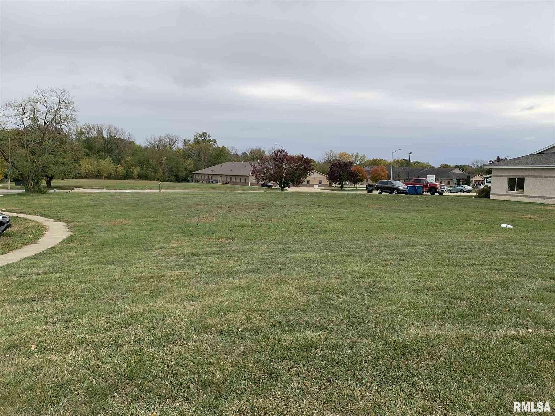 0.5 Acres of Commercial Land for Sale in Springfield, Illinois