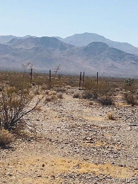 39 Acres of Agricultural Land for Sale in Yucca, Arizona