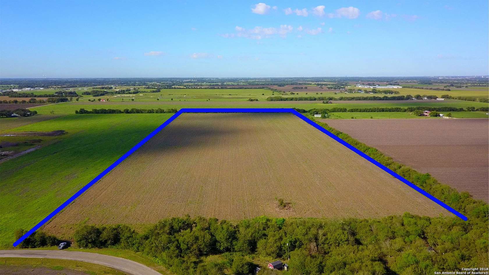 37.6 Acres of Agricultural Land for Sale in Marion, Texas