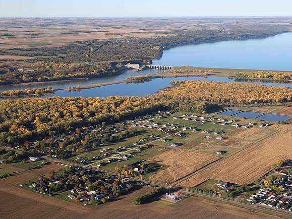 1.02 Acres of Residential Land for Sale in Yankton, South Dakota