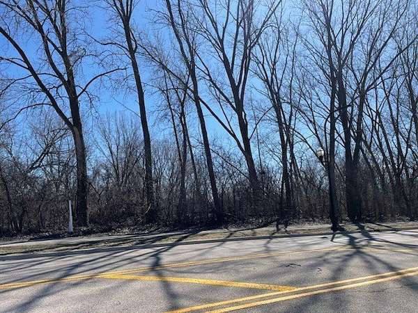 8.4 Acres of Residential Land for Sale in Elgin, Illinois