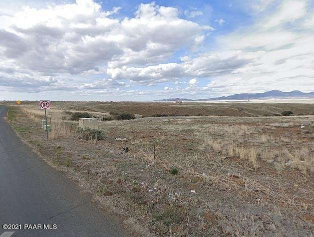 12 Acres of Commercial Land for Sale in Prescott Valley, Arizona