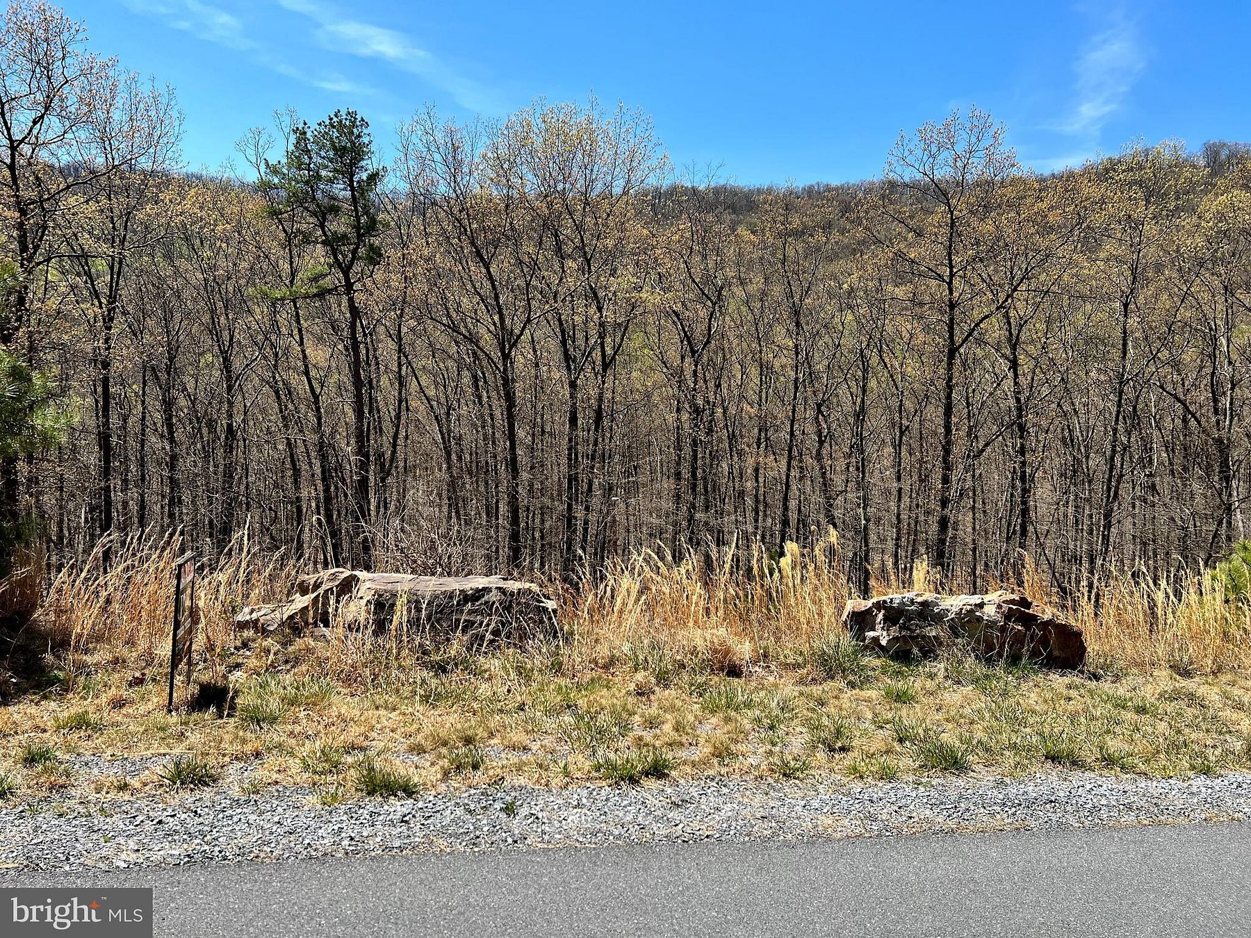 1.23 Acres of Residential Land for Sale in Hedgesville, West Virginia