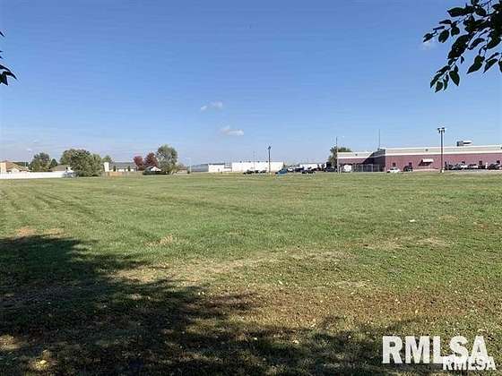 0.814 Acres of Commercial Land for Sale in Springfield, Illinois