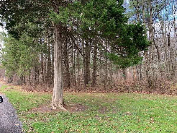 5.4 Acres of Residential Land for Sale in Saugerties, New York