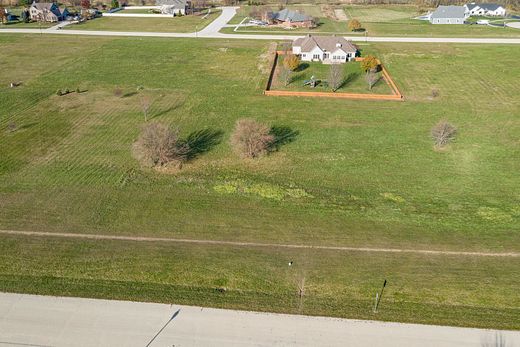 0.78 Acres of Residential Land for Sale in Somonauk, Illinois