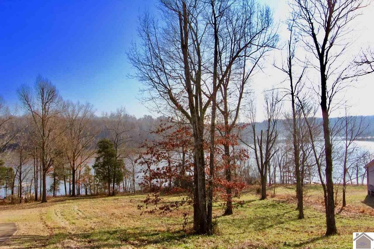 0.92 Acres of Residential Land for Sale in Eddyville, Kentucky