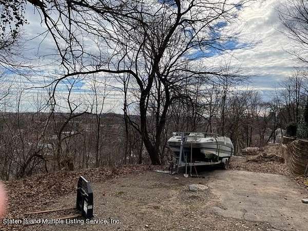 2 Acres of Residential Land for Sale in Staten Island, New York