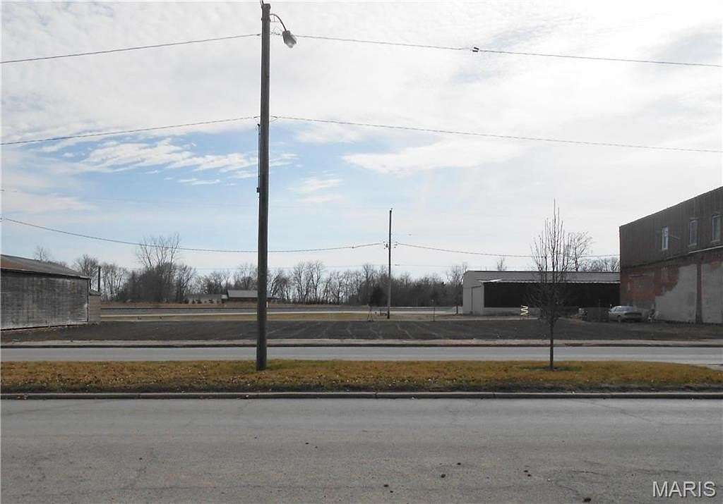 0.18 Acres of Commercial Land for Sale in Witt, Illinois