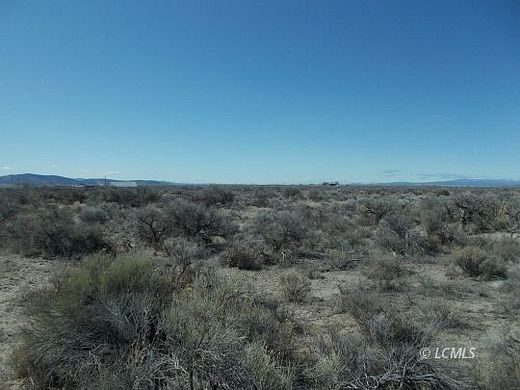 5 Acres of Land for Sale in Christmas Valley, Oregon
