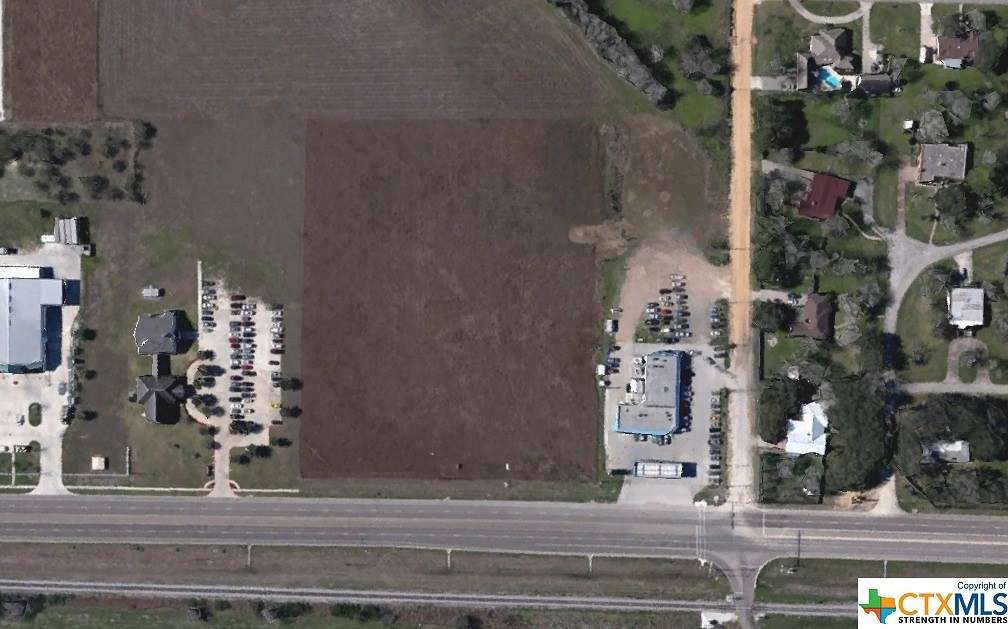 8 Acres of Commercial Land for Sale in Victoria, Texas