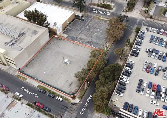 0.517 Acres of Commercial Land for Sale in Van Nuys, California