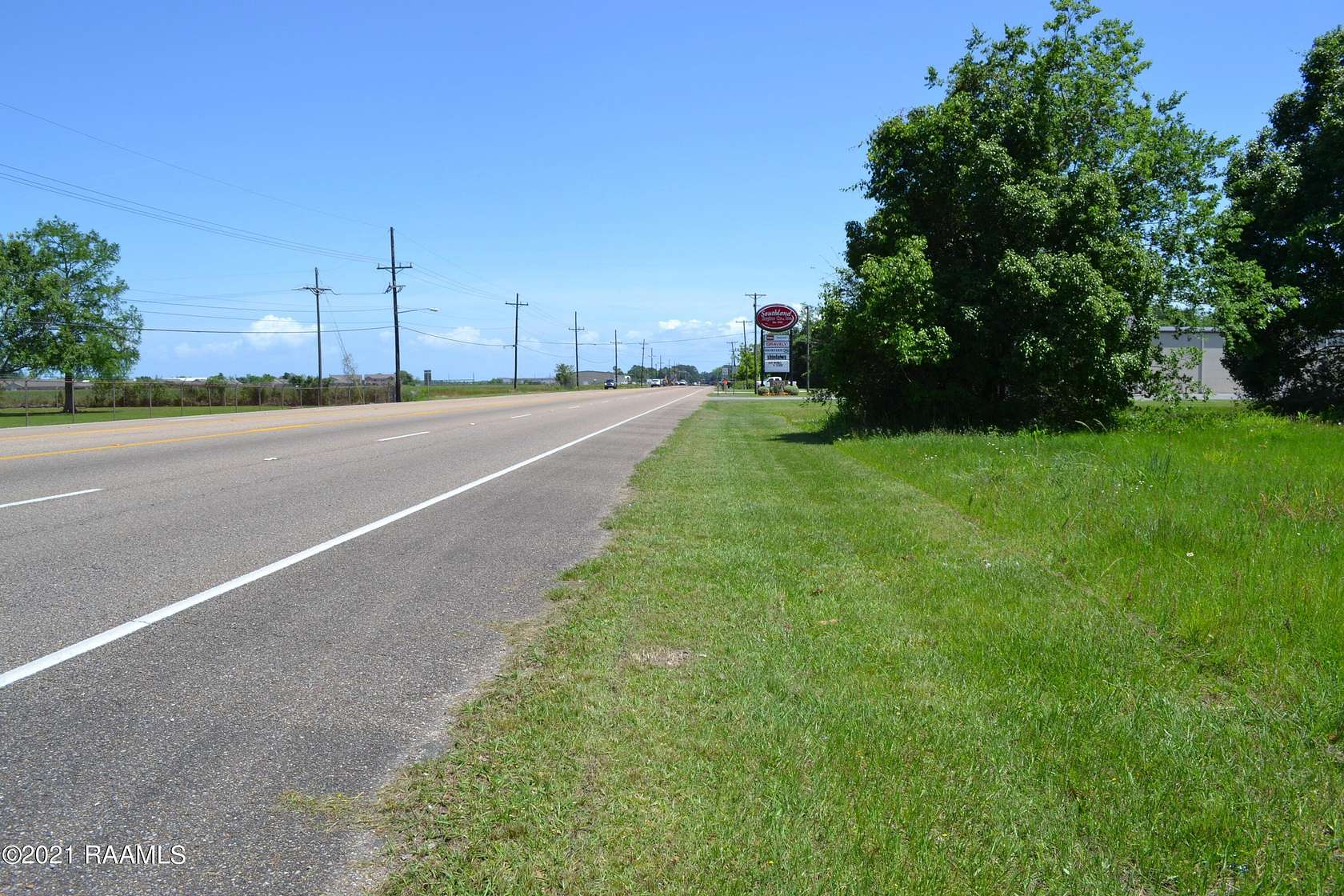 10.97 Acres of Commercial Land for Sale in New Iberia, Louisiana