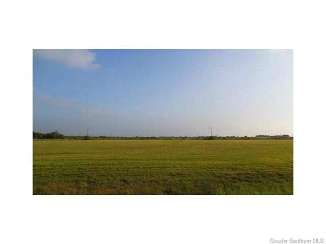 2 Acres of Commercial Land for Sale in Iowa, Louisiana