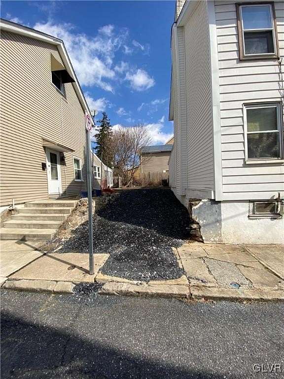 0.02 Acres of Residential Land for Sale in Catasauqua, Pennsylvania