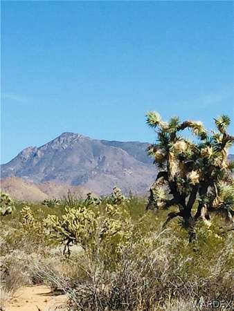 9 Acres of Land for Sale in Yucca, Arizona