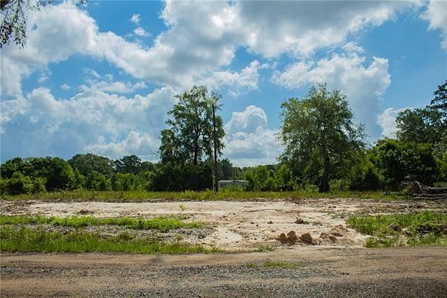 1.1 Acres of Residential Land for Sale in Ragley, Louisiana