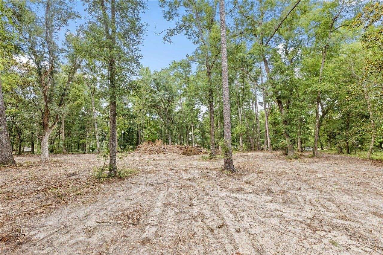 1.21 Acres of Residential Land for Sale in Quincy, Florida