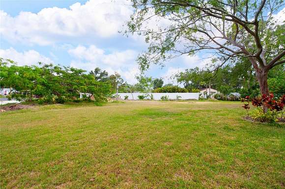0.24 Acres of Residential Land for Sale in Belleair, Florida