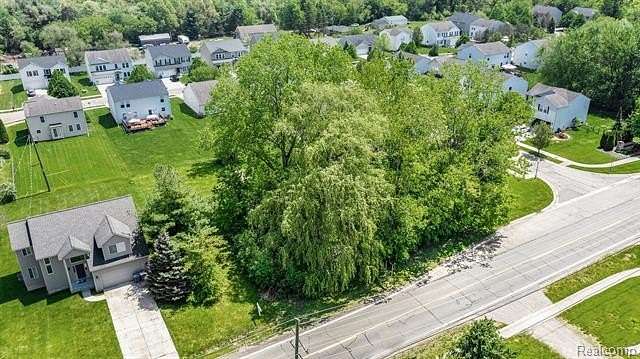 0.26 Acres of Residential Land for Sale in Waterford, Michigan