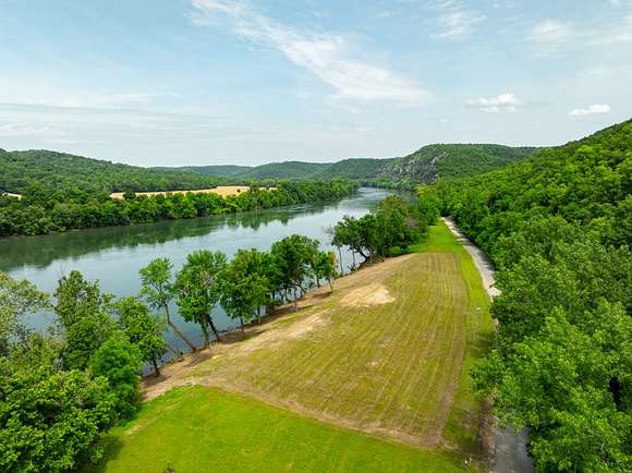 0.5 Acres of Residential Land for Sale in Batesville, Arkansas