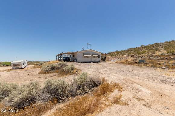 20 Acres of Land with Home for Sale in Tonopah, Arizona