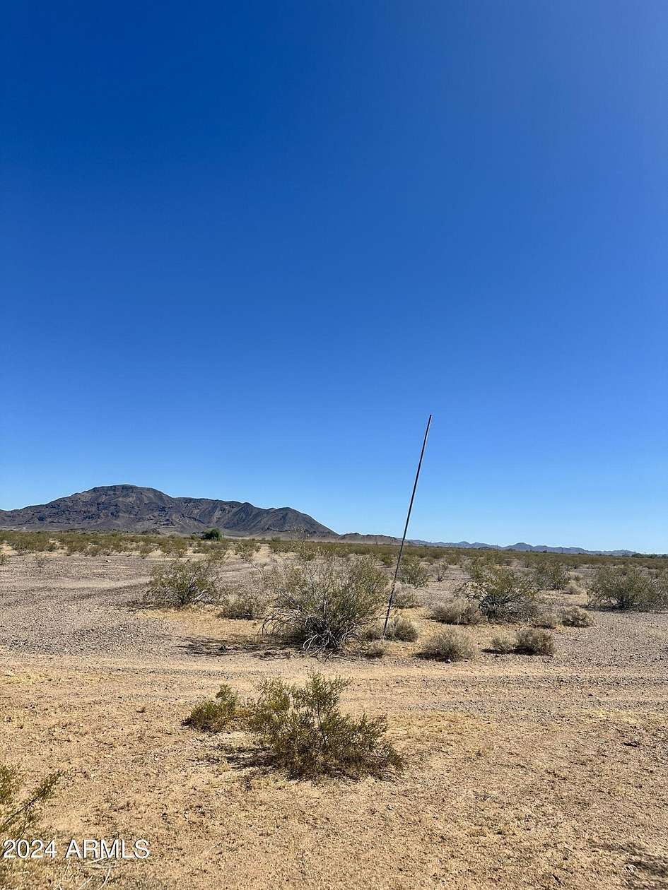 2.1 Acres of Residential Land for Sale in Tonopah, Arizona