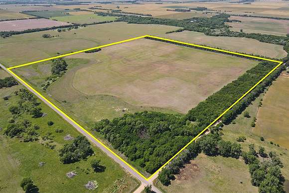 Recreational Land & Farm for Auction in Langdon, Kansas