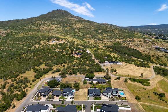 0.17 Acres of Residential Land for Sale in Medford, Oregon