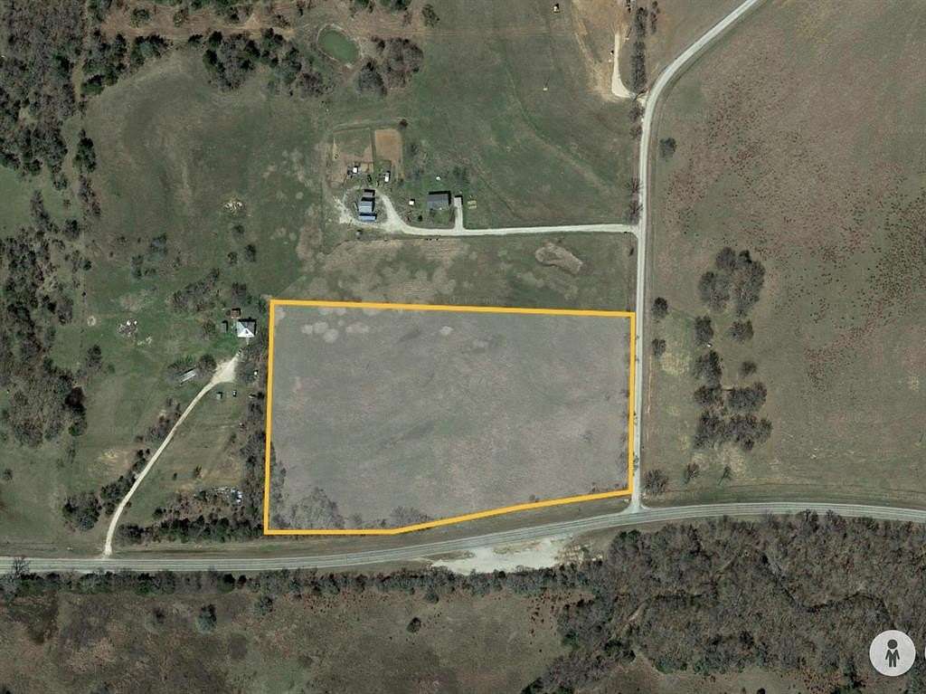 10 Acres of Residential Land for Sale in Montague, Texas