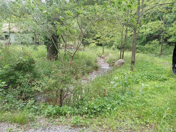 5 Acres of Land for Sale in Troutdale, Virginia