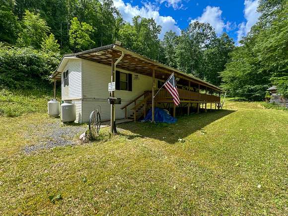 29.8 Acres of Land with Home for Sale in Rosedale, West Virginia