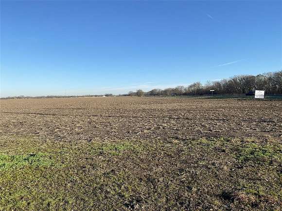 15.8 Acres of Mixed-Use Land for Sale in Van Alstyne, Texas