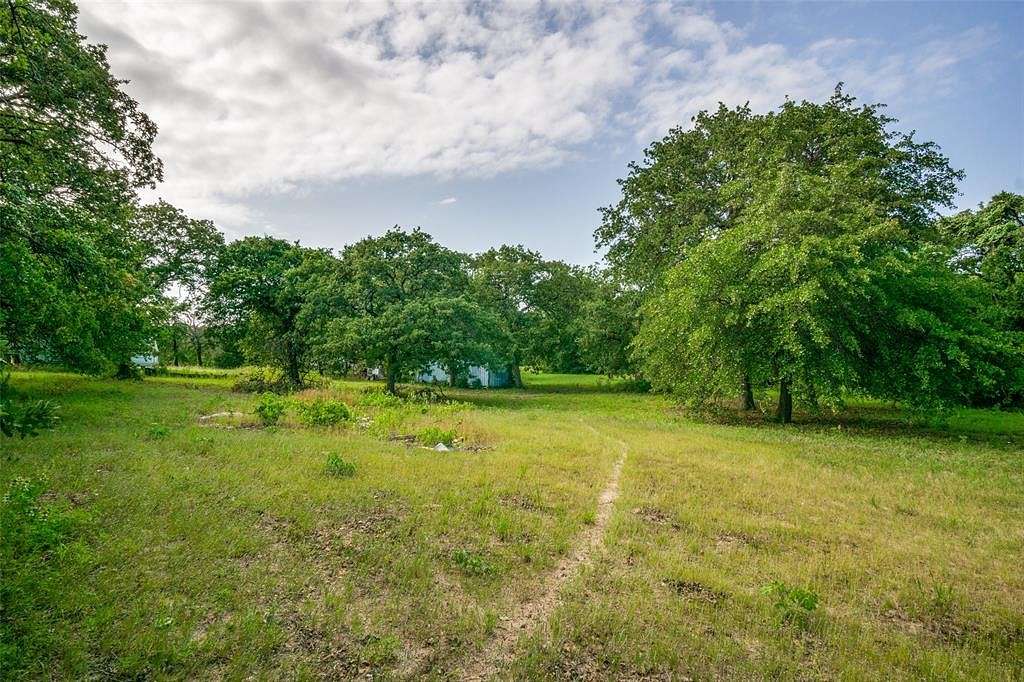 3 Acres of Land for Sale in Weatherford, Texas