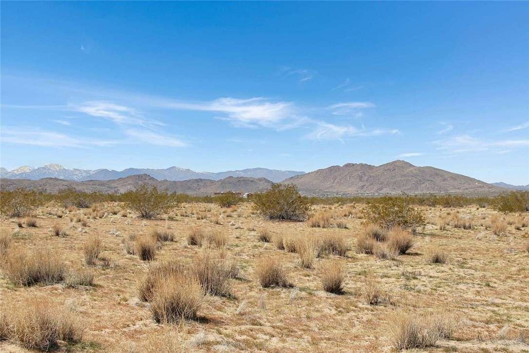 8.1 Acres of Residential Land for Sale in Joshua Tree, California