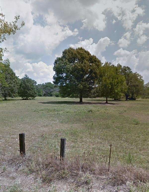 0.98 Acres of Land for Sale in Grand Saline, Texas