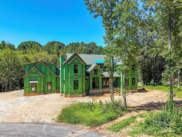 2.16 Acres of Residential Land with Home for Sale in Davidson, North Carolina