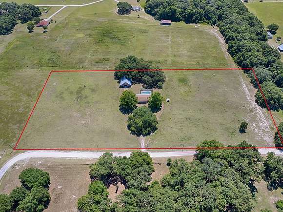 10.3 Acres of Land with Home for Sale in Bushnell, Florida