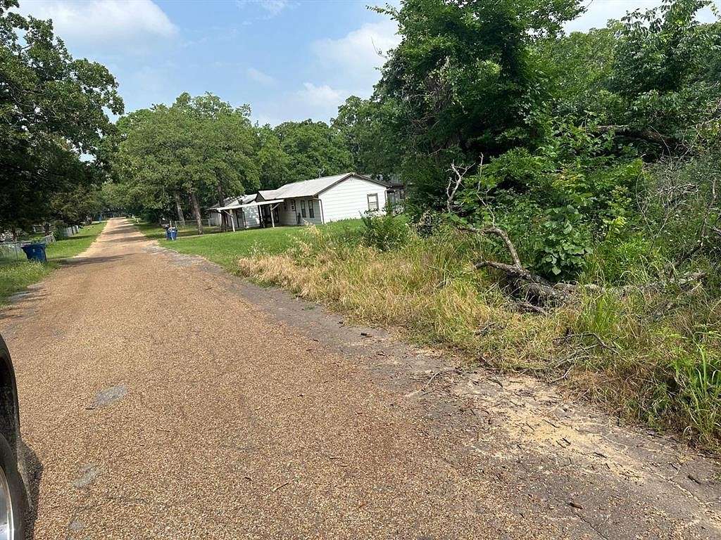 0.11 Acres of Residential Land for Sale in Gun Barrel City, Texas