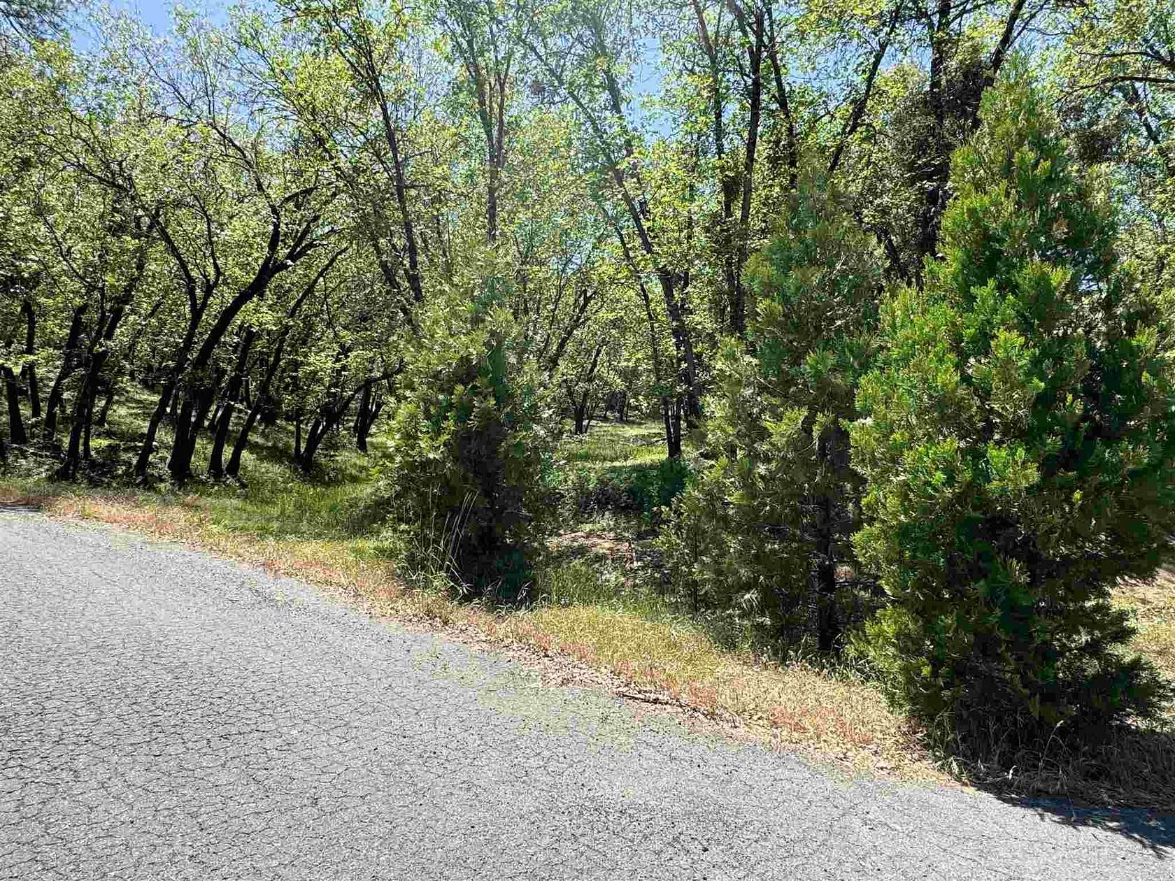 1.5 Acres of Residential Land for Sale in Sonora, California