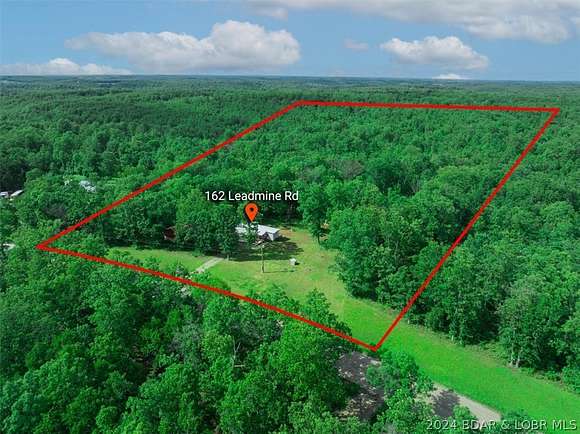 6.5 Acres of Residential Land with Home for Sale in Tunas, Missouri