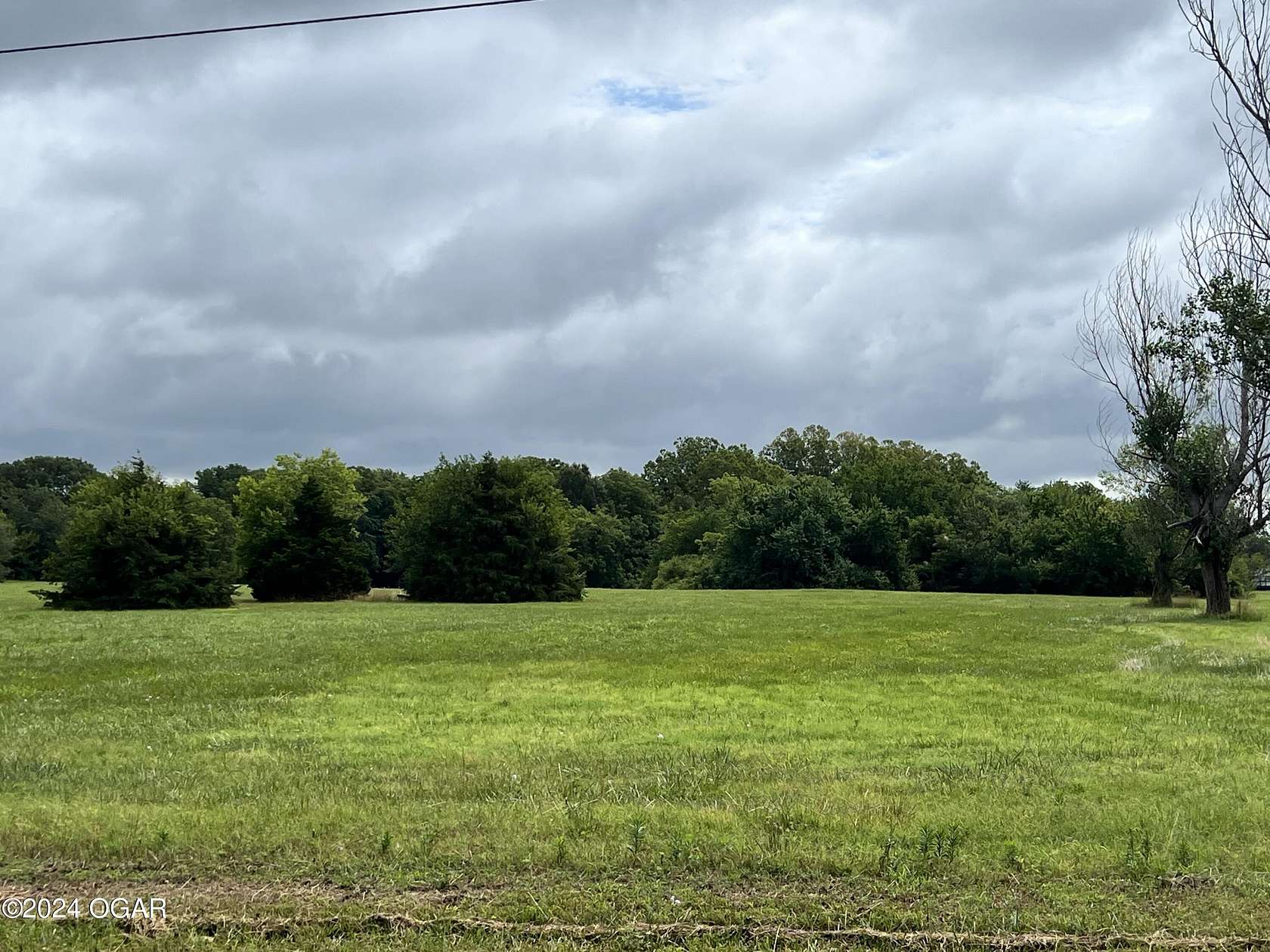 3 Acres of Residential Land for Sale in Carthage, Missouri