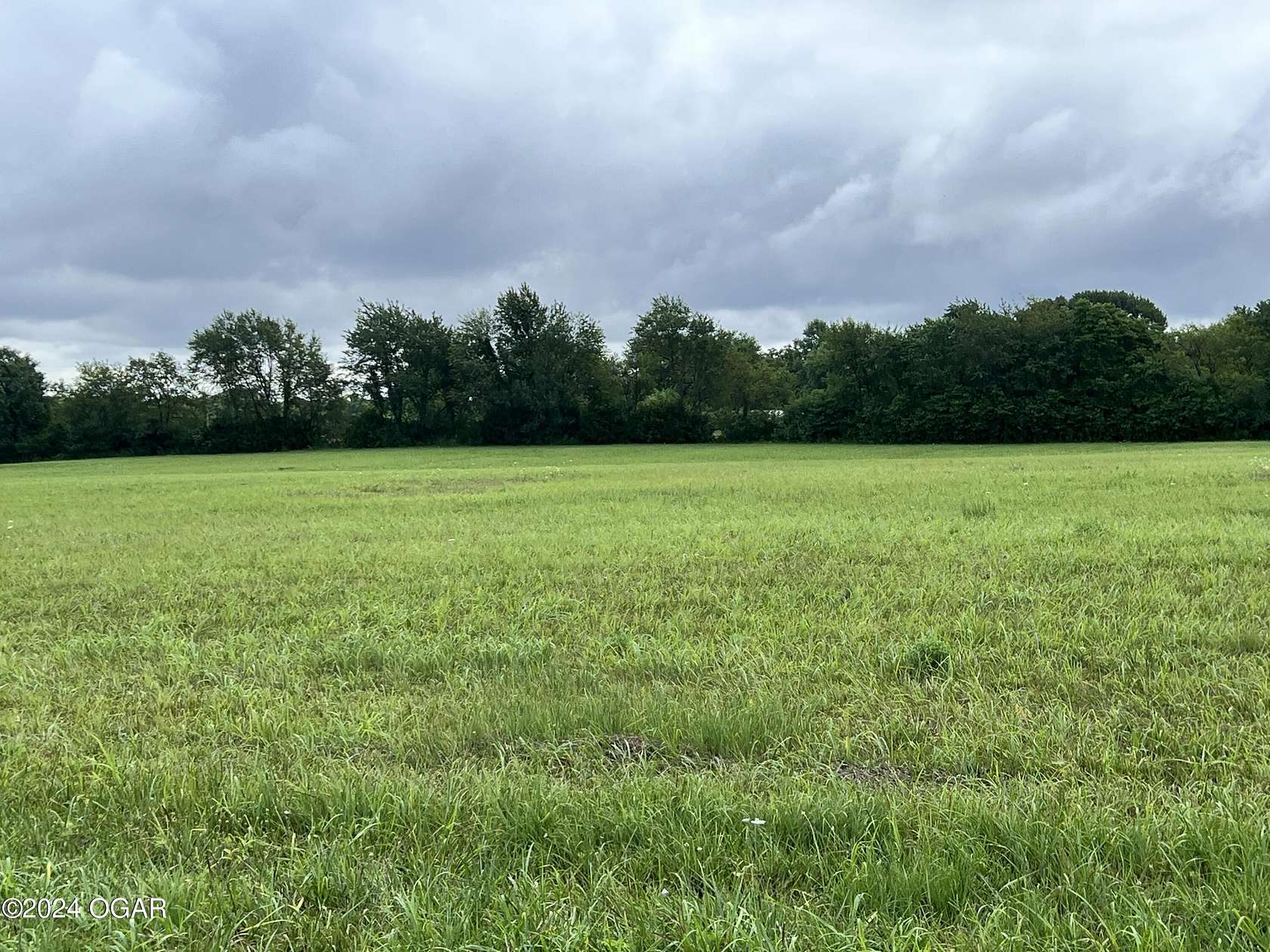 3 Acres of Residential Land for Sale in Carthage, Missouri