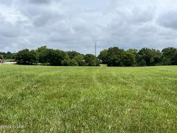 3 Acres of Residential Land for Sale in Carthage, Missouri