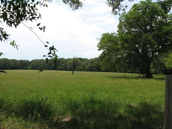 2.5 Acres of Residential Land for Sale in Grand Saline, Texas