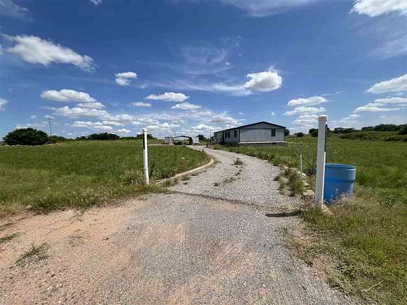 2 Acres of Residential Land for Sale in Devol, Oklahoma