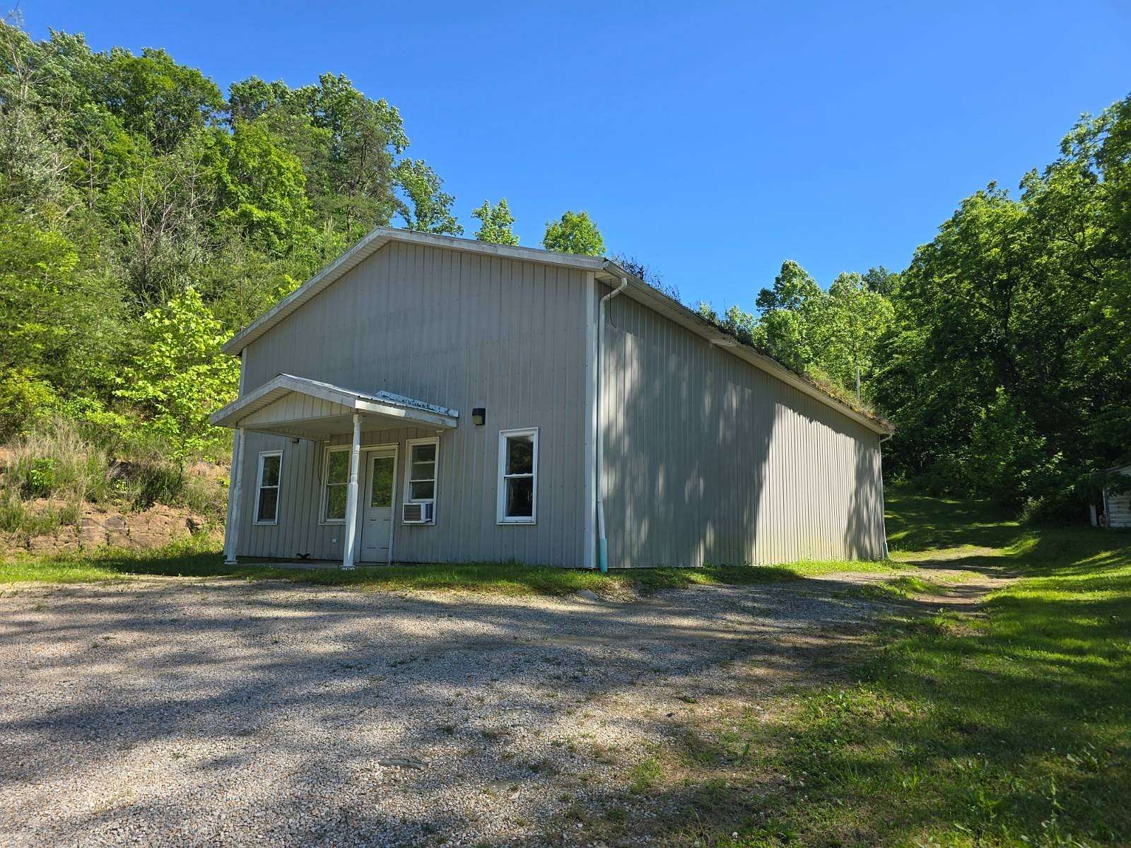 3 Acres of Improved Mixed-Use Land for Sale in Ellenboro, West Virginia