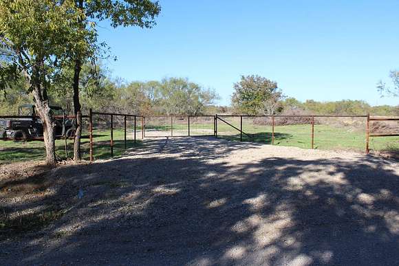 25.3 Acres of Land for Sale in Joplin, Texas