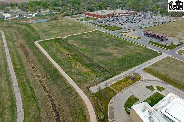 2.07 Acres of Commercial Land for Sale in Hutchinson, Kansas