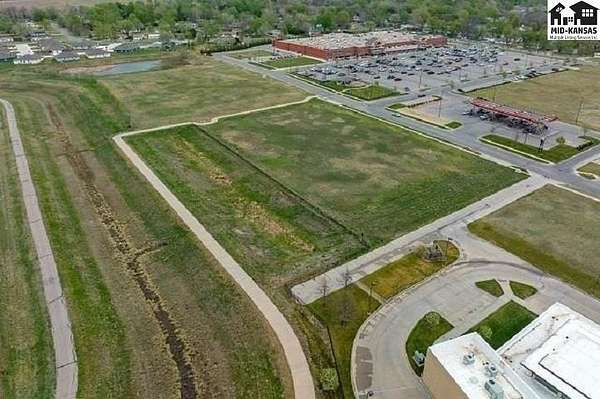 2 Acres of Commercial Land for Sale in Hutchinson, Kansas